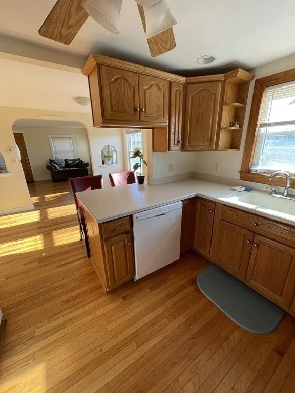 3 bed, 1 bath apartment for rent at 49 Deerfield St Unit SF, Squantum — photo 3 of 14