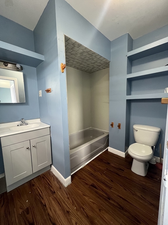 3 bed, 2 bath apartment for rent at 49 Division St Unit 3, South End — photo 8 of 9