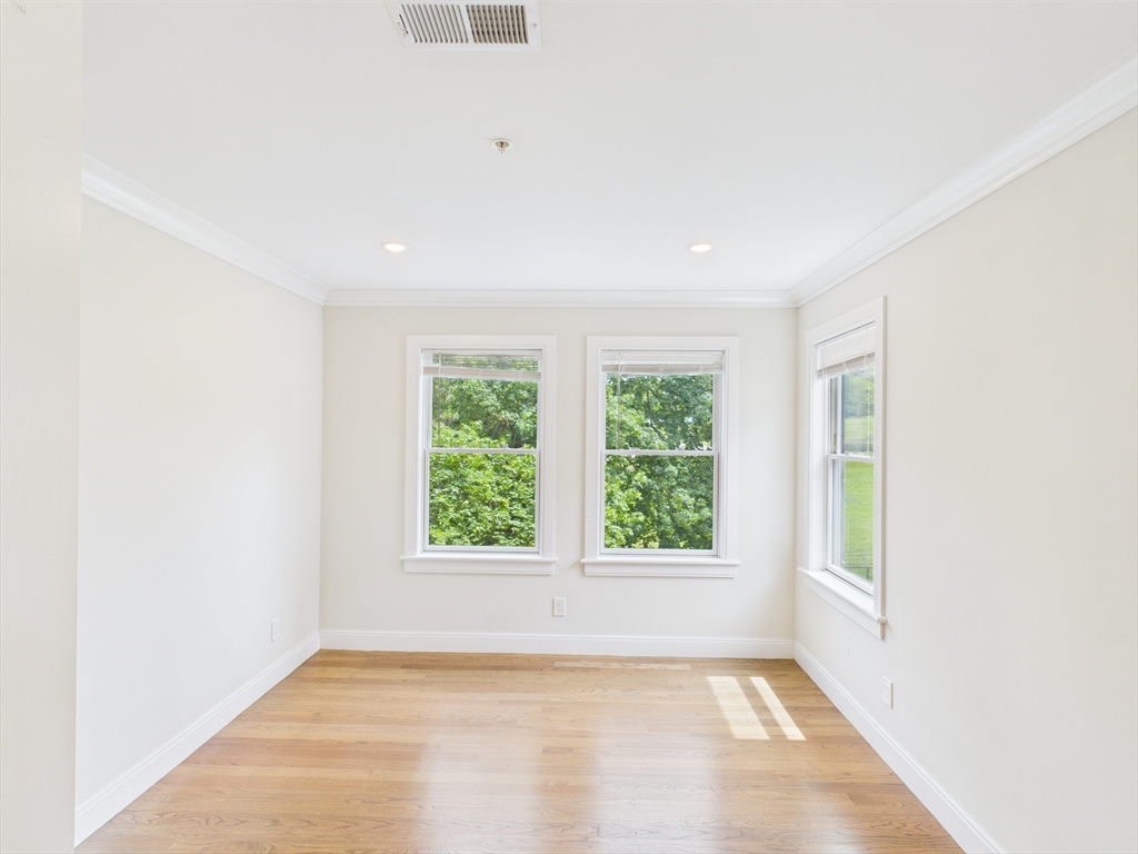 3 bed, 2 bath apartment for rent at 49 Dustin St Unit 2, Brighton — photo 8 of 17