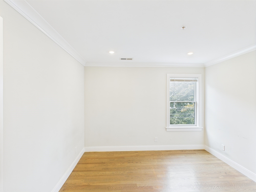 3 bed, 2 bath apartment for rent at 49 Dustin St Unit 2, Brighton — photo 12 of 17