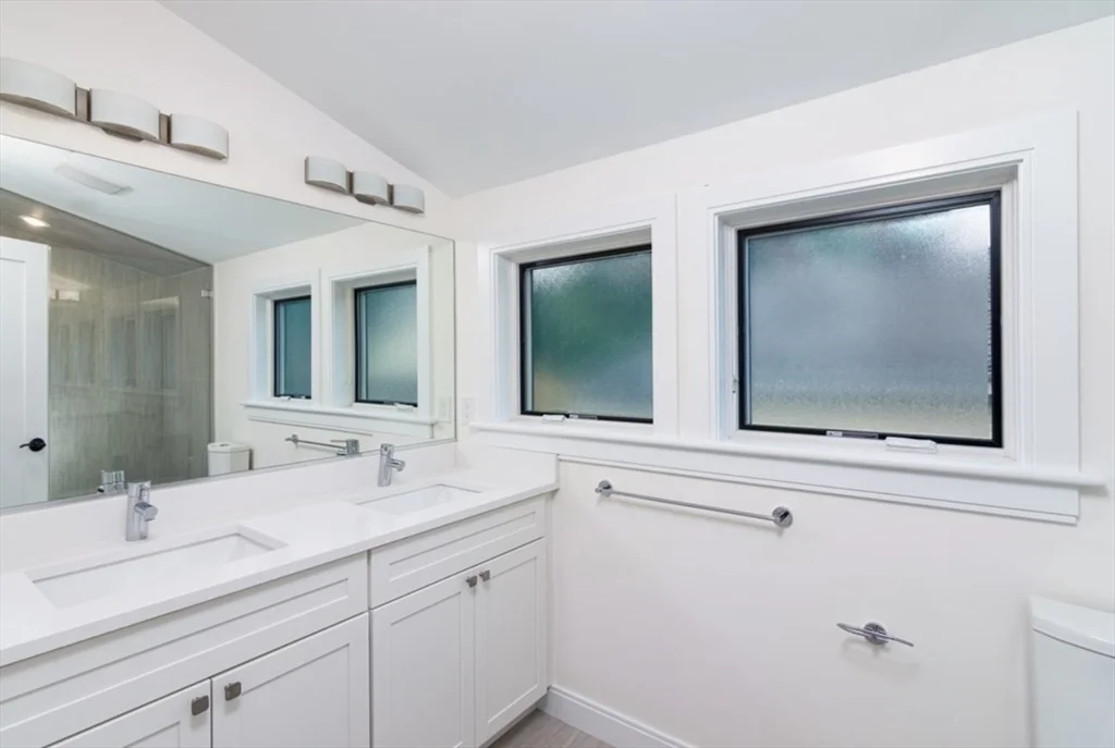 3 bed, 2 bath apartment for rent at 49 Dustin St Unit 3, Brighton — photo 8 of 14