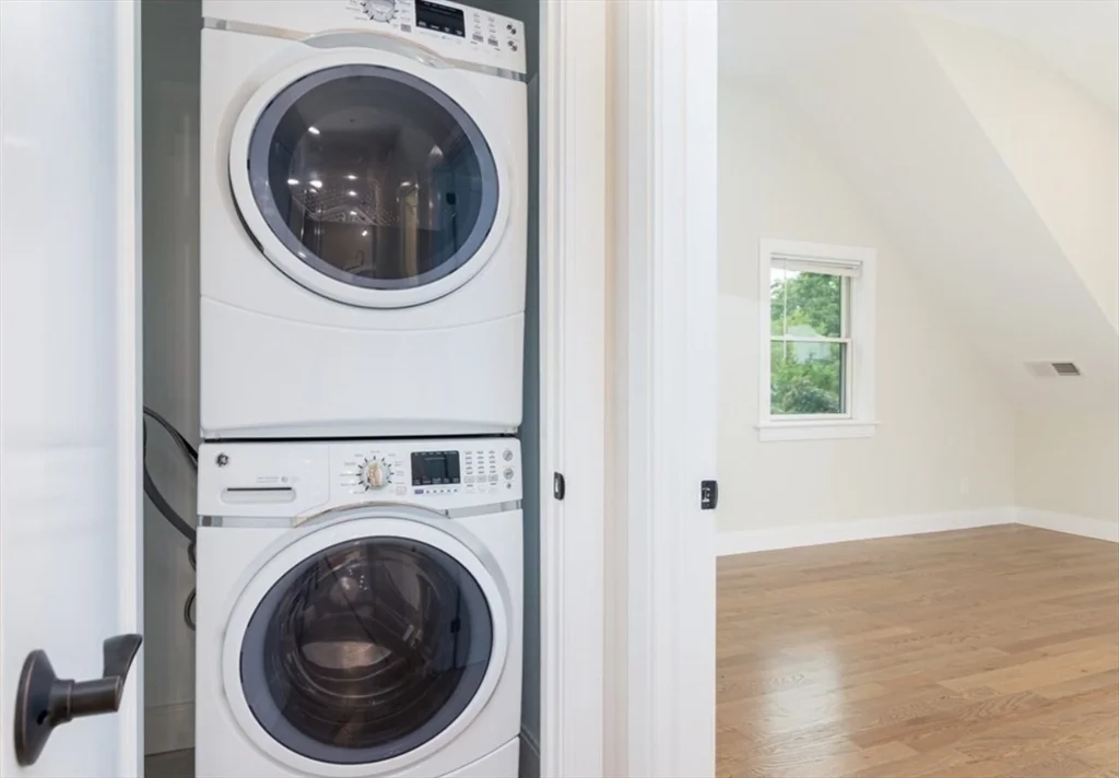 3 bed, 2 bath apartment for rent at 49 Dustin St Unit 3, Brighton — photo 9 of 14