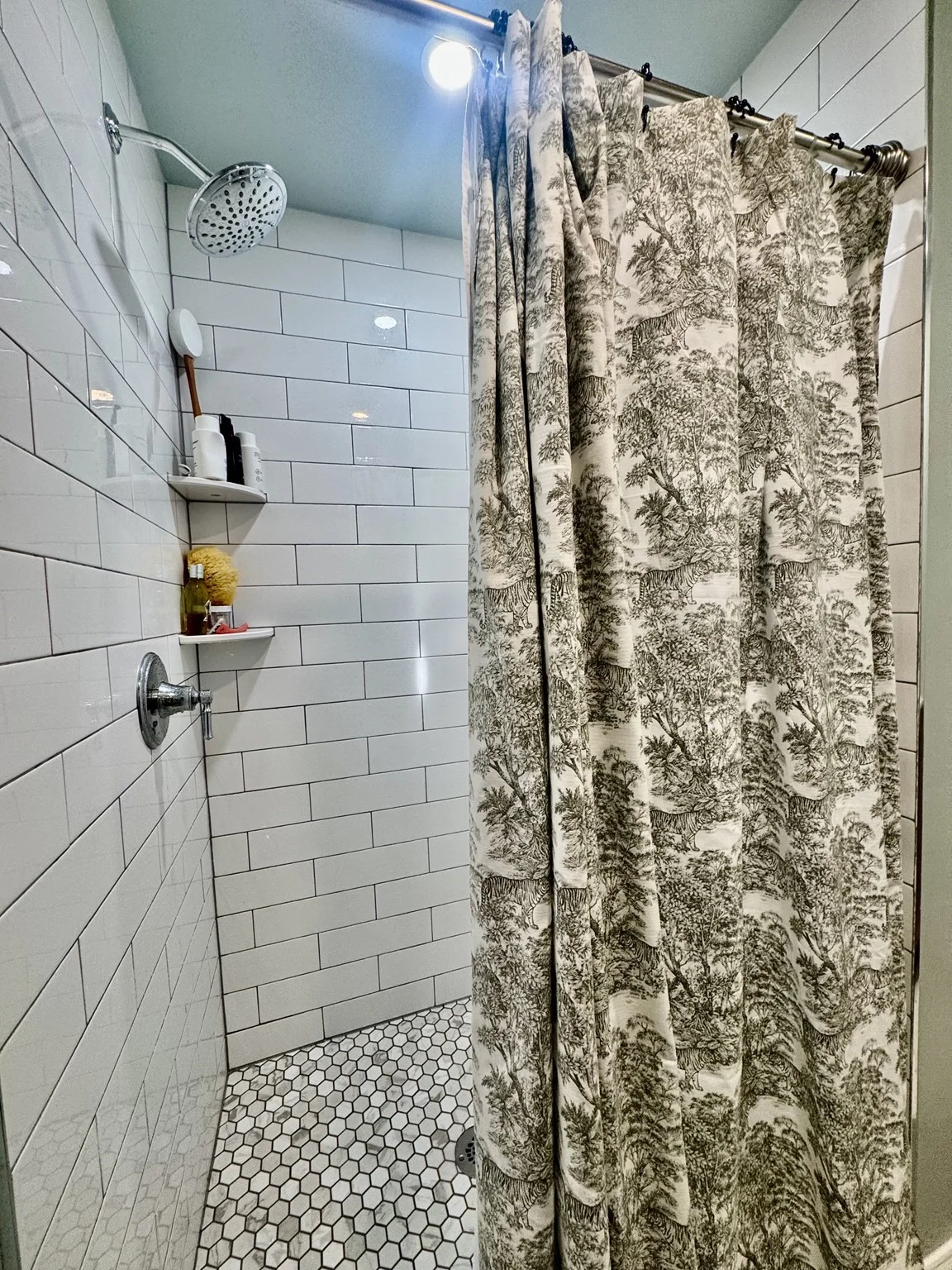 2 bed, 1 bath apartment for rent at 49 Elm St Unit 2, Charlestown — photo 14 of 15