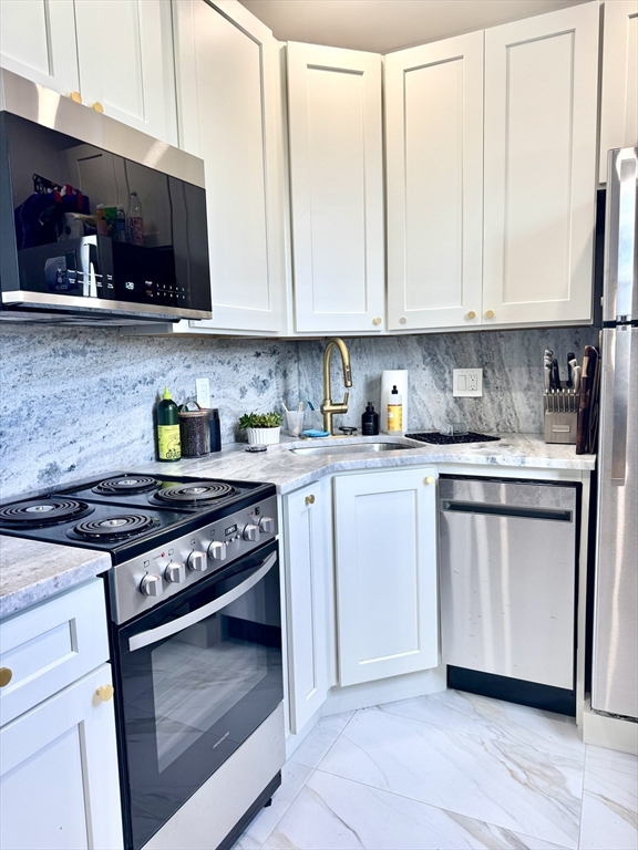 2 bed, 1 bath apartment for rent at 49 Elm St Unit PH-3, Charlestown — photo 2 of 11