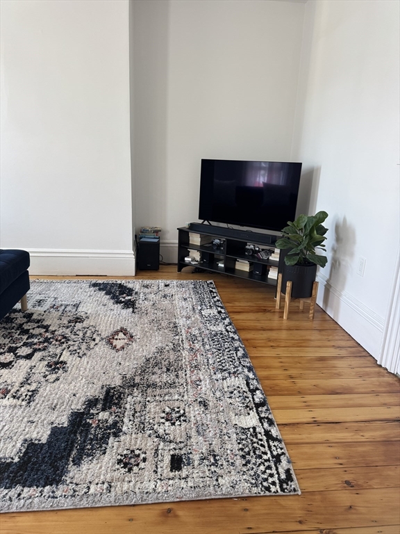 2 bed, 1 bath apartment for rent at 49 Elm St Unit PH-3, Charlestown — photo 4 of 11