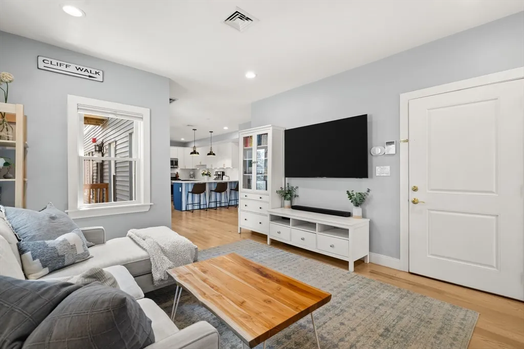 2 bed, 2 bath apartment for rent at 49 Eutaw St Unit 2, Eagle Hill — photo 11 of 31