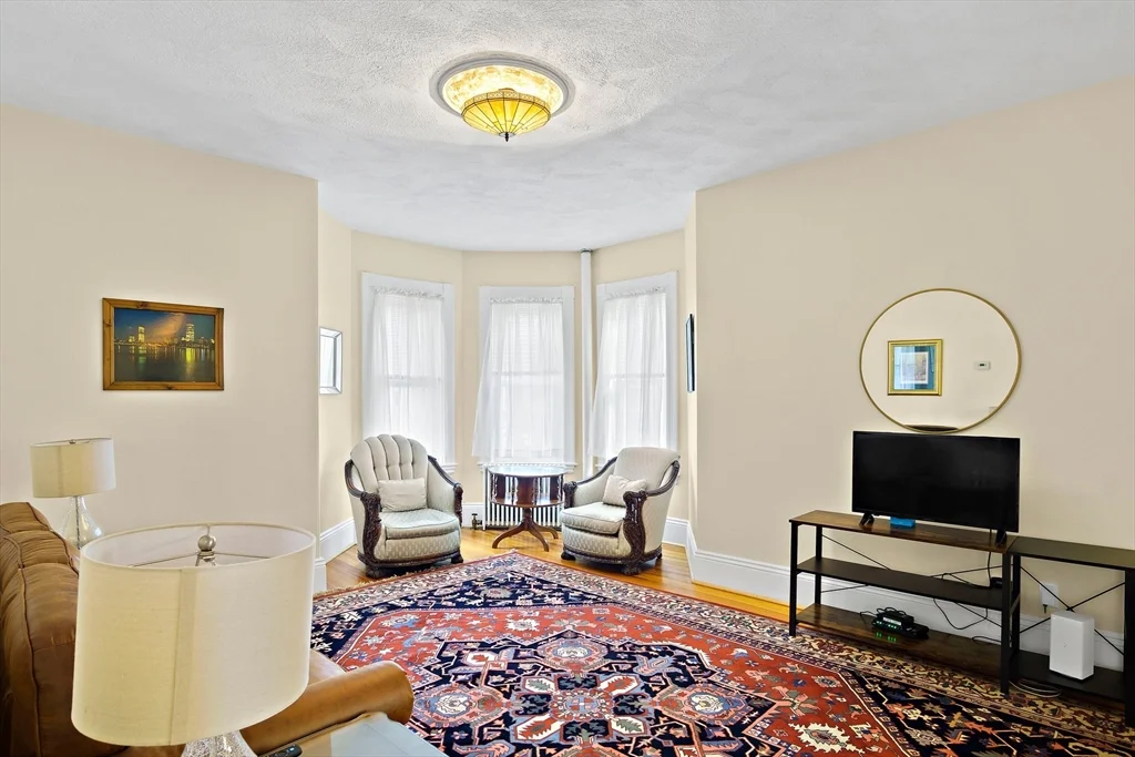 2 bed, 1 bath apartment for rent at 49 Fayston St Unit 1, Dorchester — photo 6 of 23