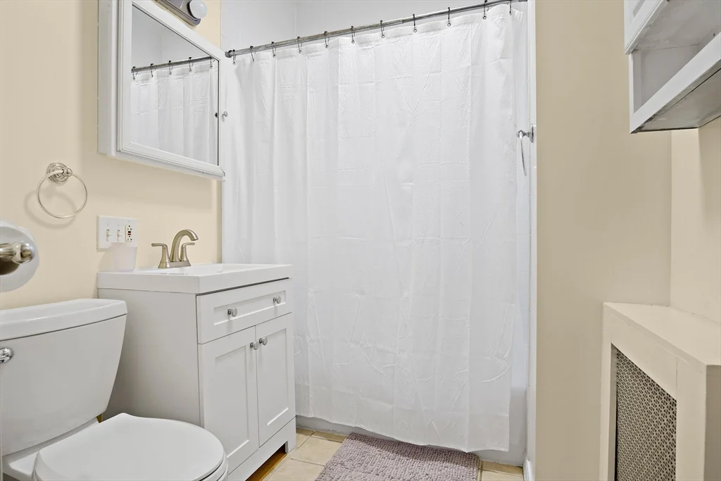 2 bed, 1 bath apartment for rent at 49 Fayston St Unit 1, Dorchester — photo 15 of 23