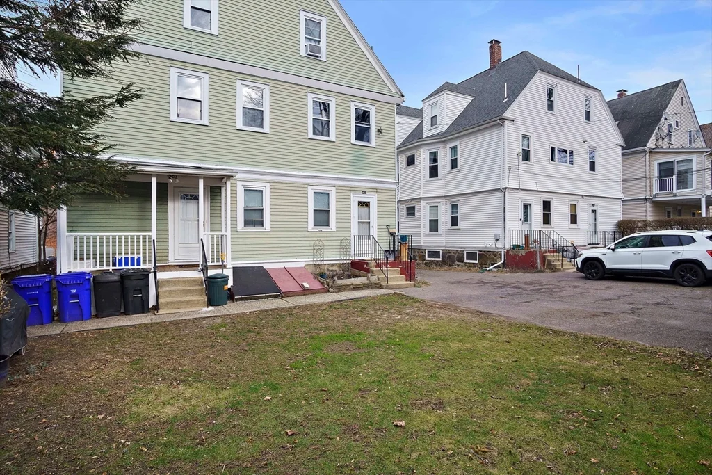 2 bed, 1 bath apartment for rent at 49 Fayston St Unit 1, Dorchester — photo 22 of 23