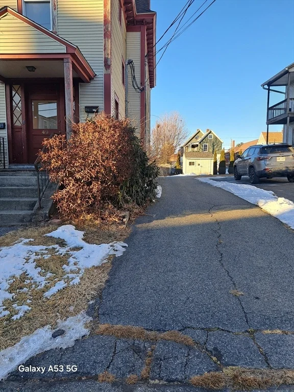 2 bed, 1 bath apartment for rent at 49 Francis St Unit 2, Worcester — photo 5 of 26