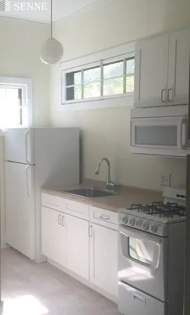 Studio bed, 1 bath apartment for rent at 49 Garfield St Unit 2, Baldwin — photo 1 of 6