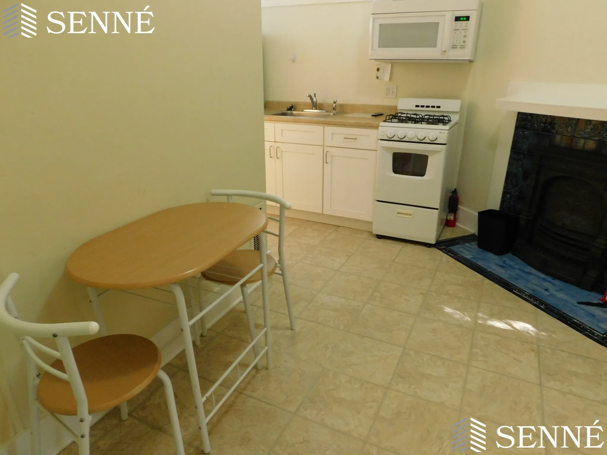 Studio bed, 1 bath apartment for rent at 49 Garfield St Unit 2, Baldwin — photo 6 of 8