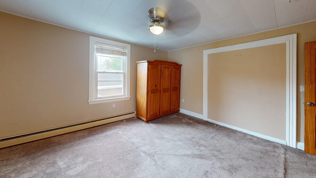 4 bed, 2 bath apartment for rent at 49 Glenwood Unit 2, Magoun Square — photo 8 of 13