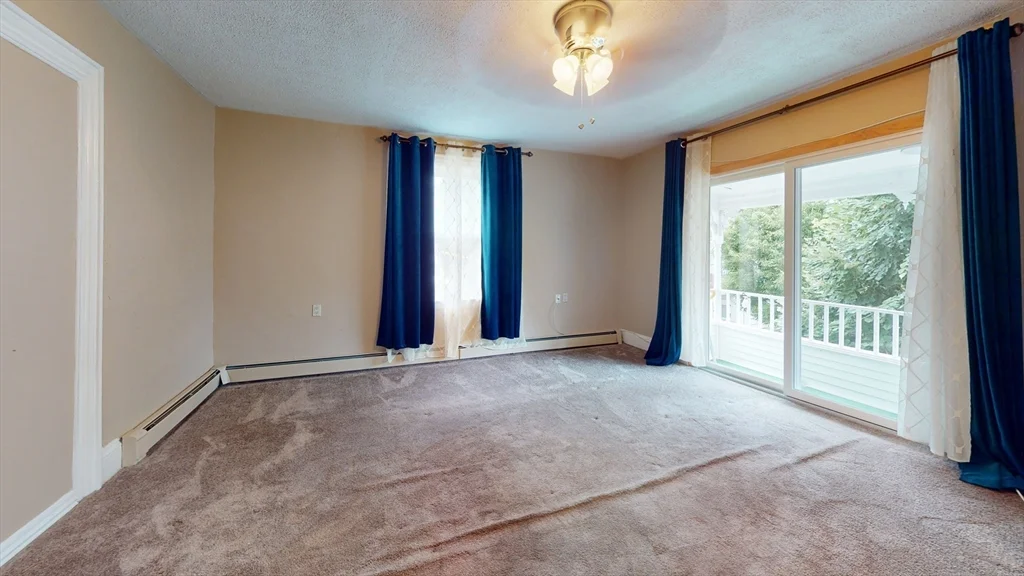 4 bed, 2 bath apartment for rent at 49 Glenwood Unit 2, Magoun Square — photo 2 of 13