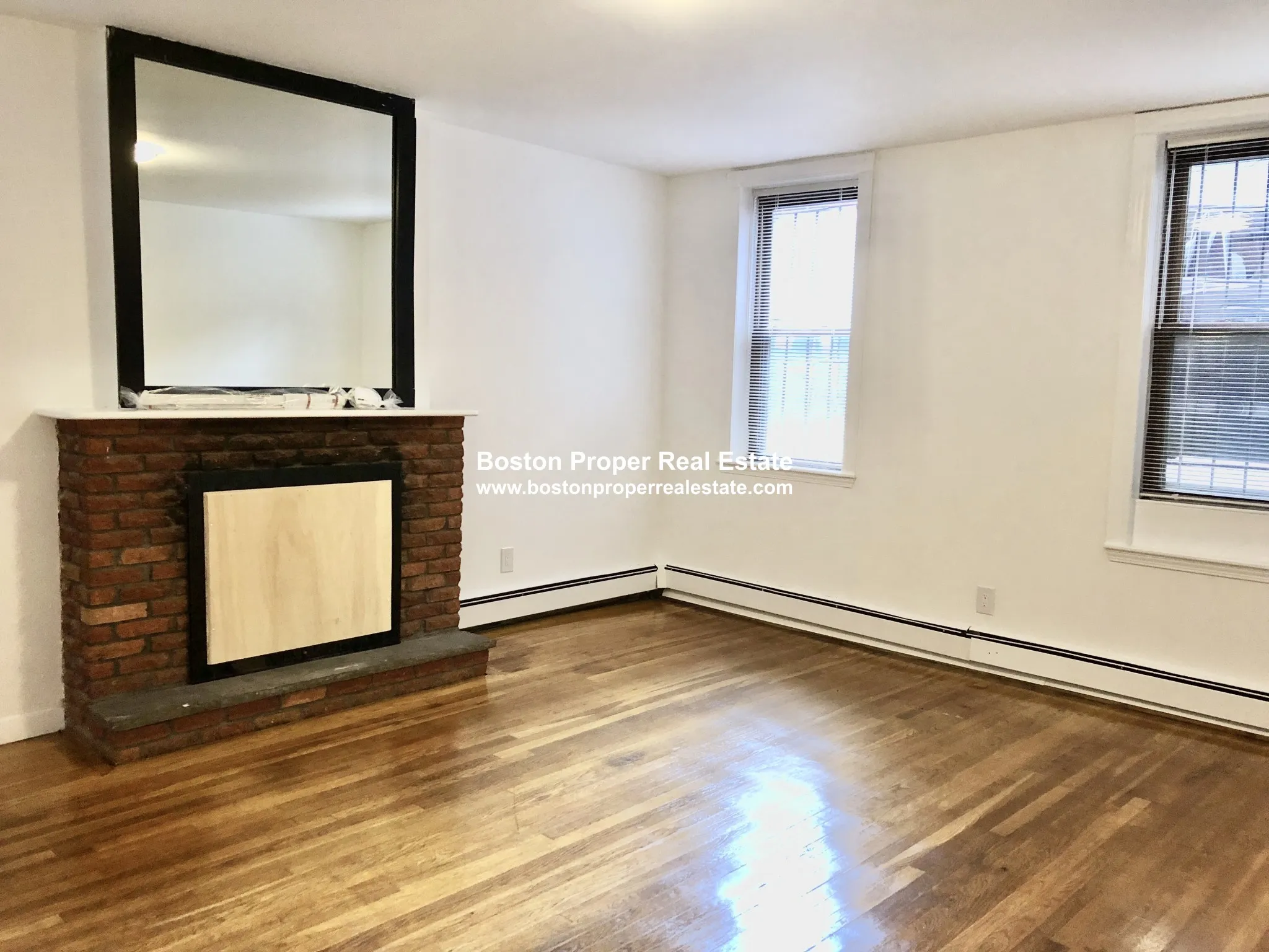 1 bed, 1 bath apartment for rent at 49 Gloucester St Unit 2, Back Bay — photo 2 of 10