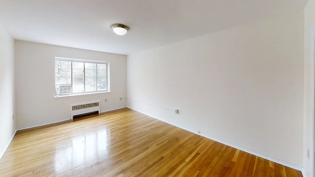 2 bed, 1 bath apartment for rent at 49 Green Unit 5, Coolidge Corner — photo 10 of 12