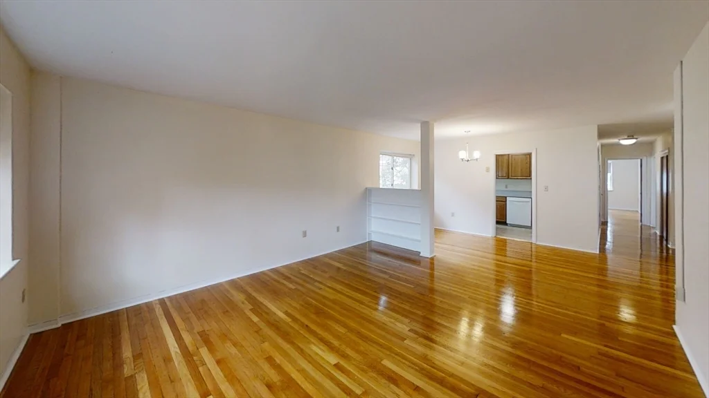 2 bed, 1 bath apartment for rent at 49 Green Unit 5, Coolidge Corner — photo 6 of 12