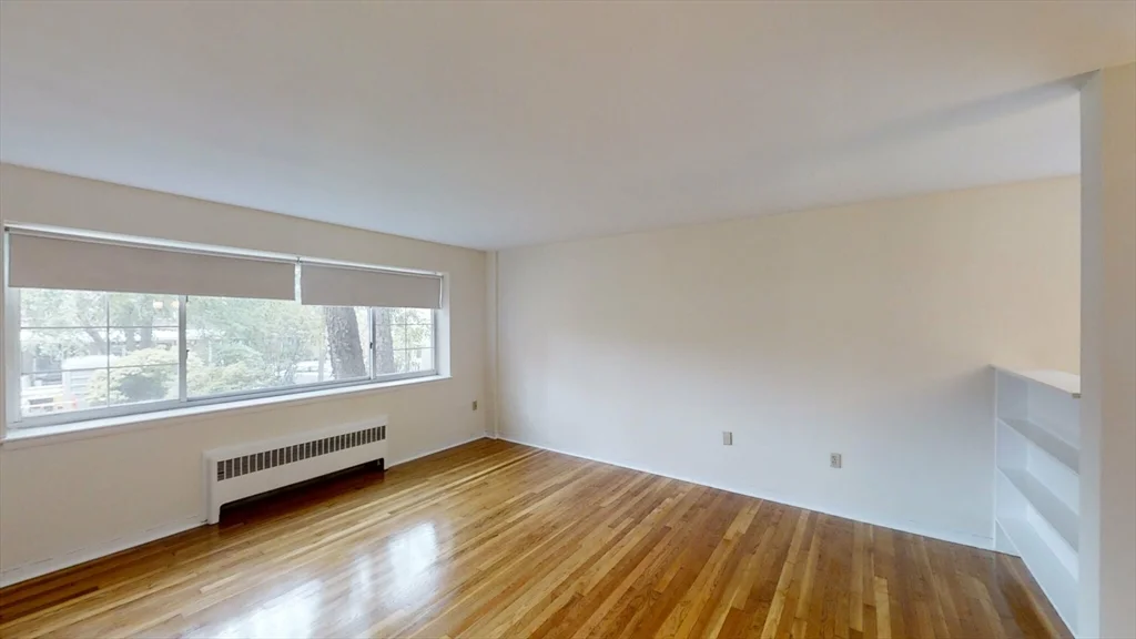 2 bed, 1 bath apartment for rent at 49 Green Unit 5, Coolidge Corner — photo 5 of 12