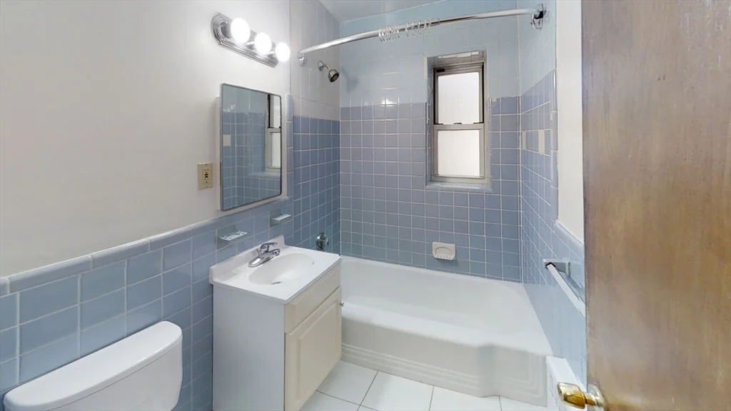 2 bed, 1 bath apartment for rent at 49 Green Unit 5, Coolidge Corner — photo 9 of 12