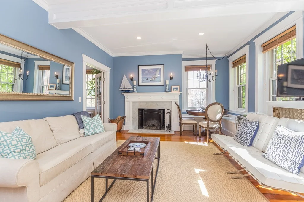 1 bed, 1 bath apartment for rent at 49 Grove St Unit 2, Beacon Hill