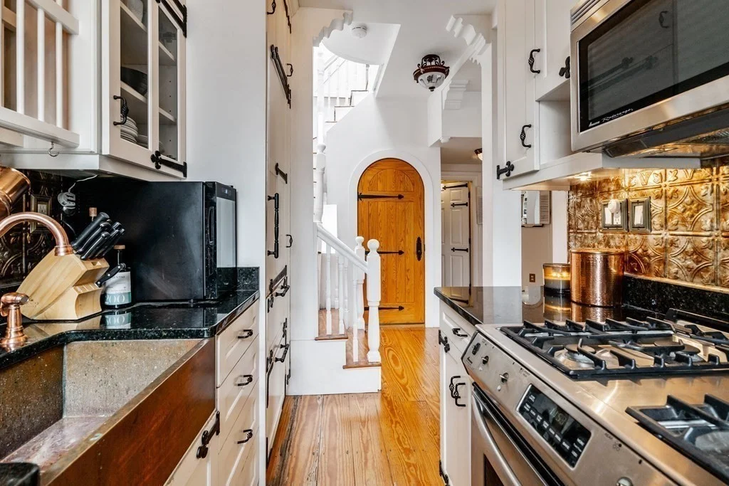 1 bed, 2 bath apartment for rent at 49 Grove St Unit 4, Beacon Hill — photo 14 of 29