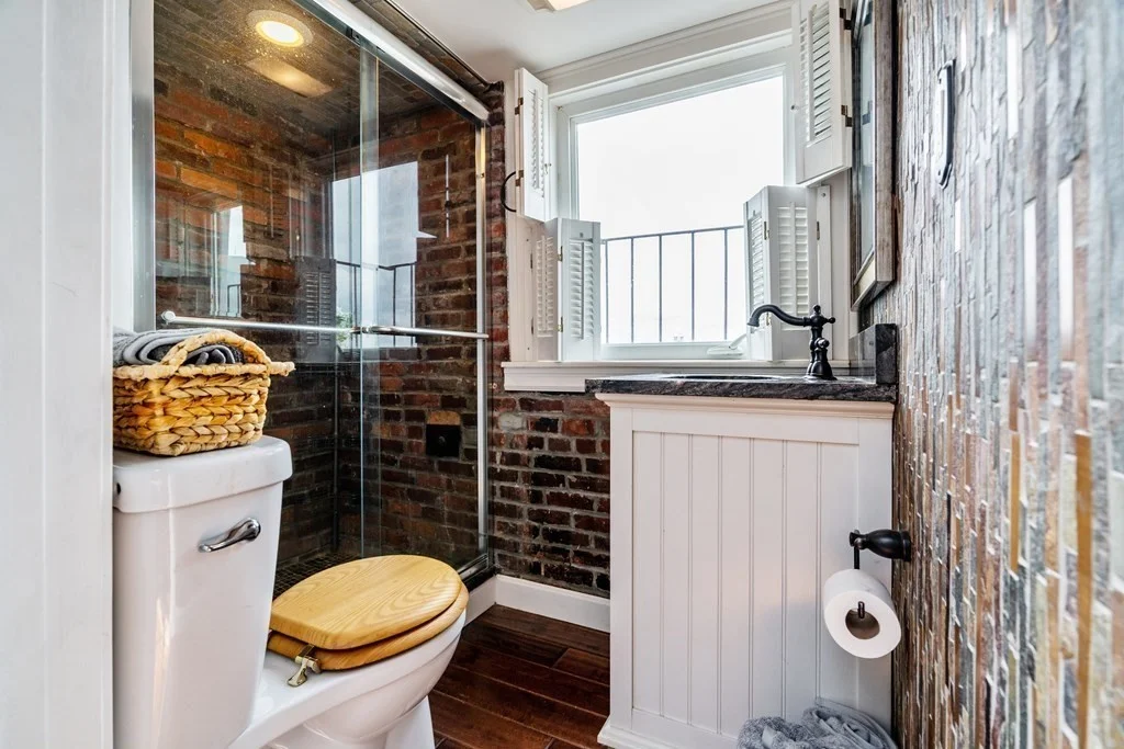 1 bed, 2 bath apartment for rent at 49 Grove St Unit 4, Beacon Hill — photo 18 of 29