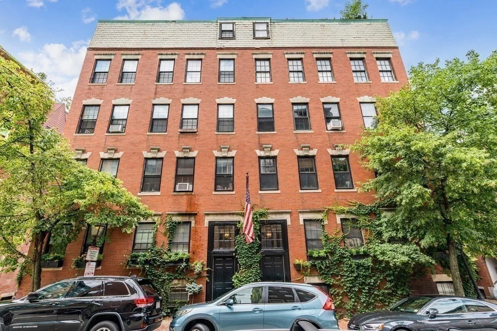 1 bed, 2 bath apartment for rent at 49 Grove St Unit 4, Beacon Hill — photo 10 of 29