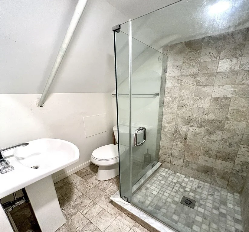 1 bed, 1 bath apartment for rent at 49 Grove St Unit A, Beacon Hill — photo 9 of 11