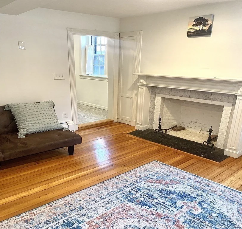 1 bed, 1 bath apartment for rent at 49 Grove St Unit A, Beacon Hill — photo 3 of 11