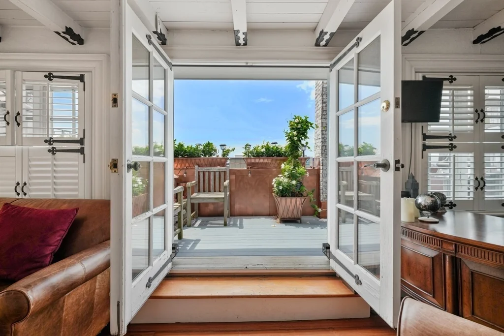 1 bed, 2 bath apartment for rent at 49 Grove St Unit PH, Beacon Hill — photo 4 of 23