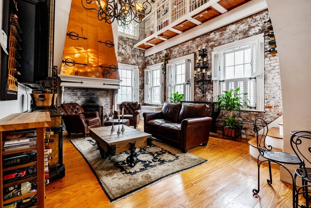 1 bed, 2 bath apartment for rent at 49 Grove St Unit PH, Beacon Hill