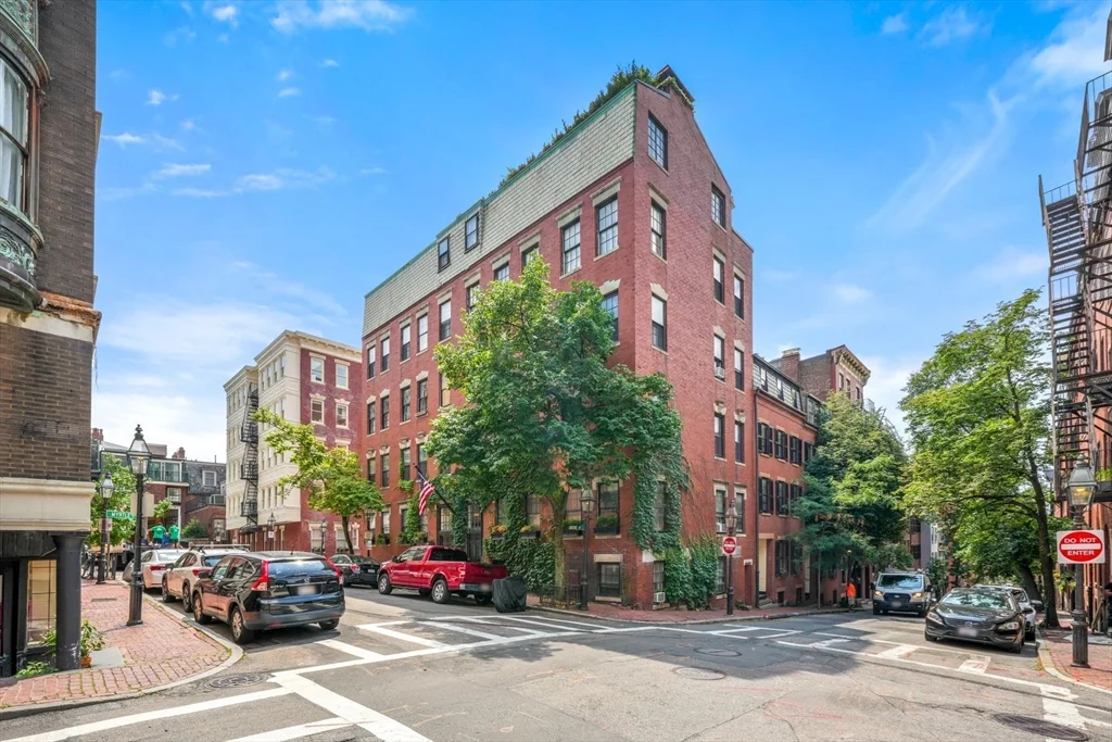 1 bed, 2 bath apartment for rent at 49 Grove St Unit PH, Beacon Hill — photo 23 of 23