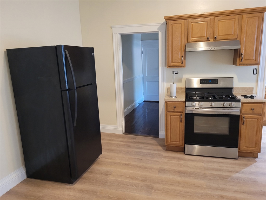 2 bed, 1 bath apartment for rent at 49 Hancock St Unit 2, Chelsea — photo 11 of 13