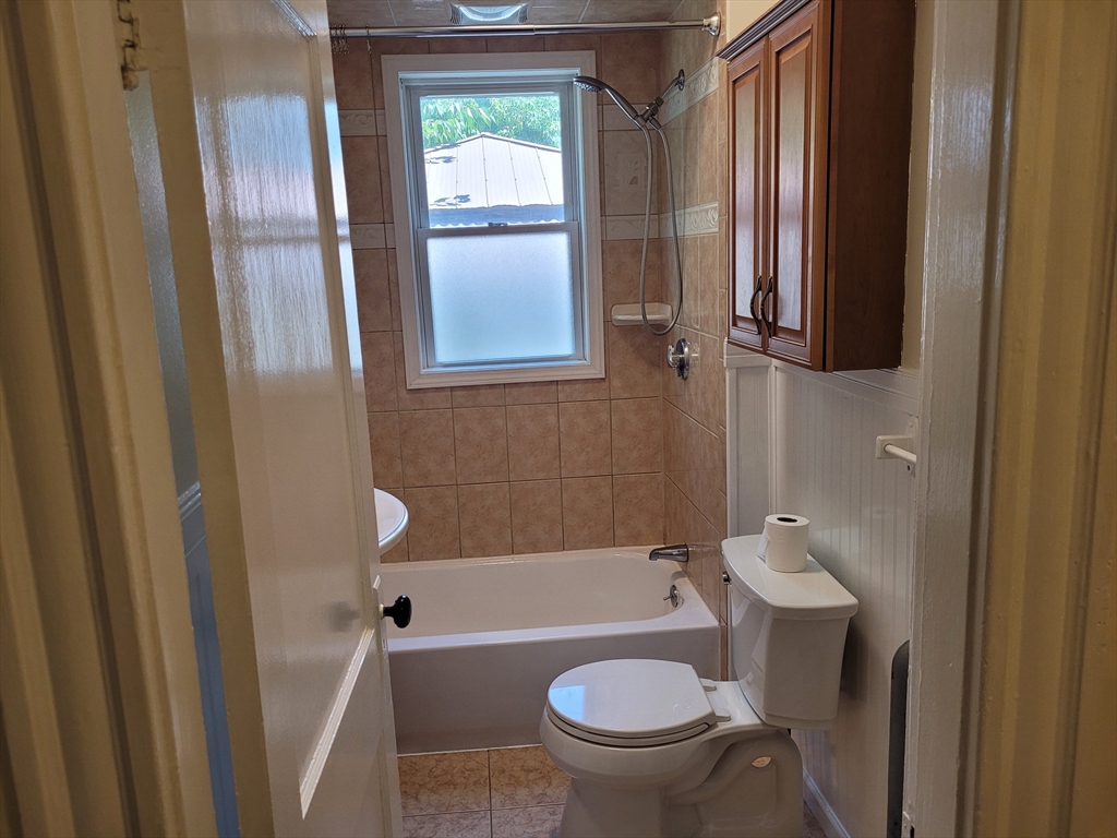 2 bed, 1 bath apartment for rent at 49 Hancock St Unit 2, Chelsea — photo 5 of 13