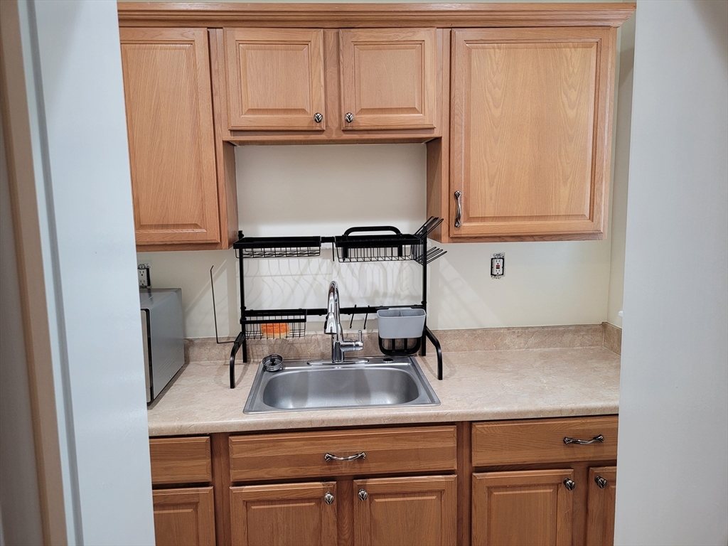 2 bed, 1 bath apartment for rent at 49 Hancock St Unit 2, Chelsea — photo 13 of 13