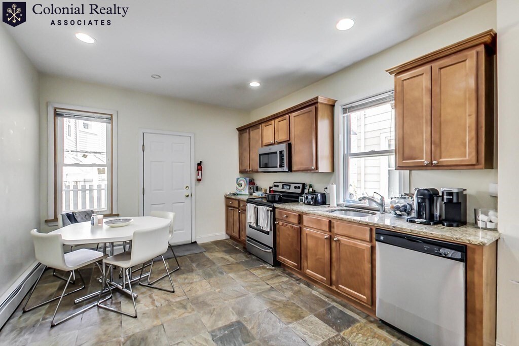 5 bed, 2 bath apartment for rent at 49 Hillside St Unit 47-2, Mission Hill — photo 21 of 36