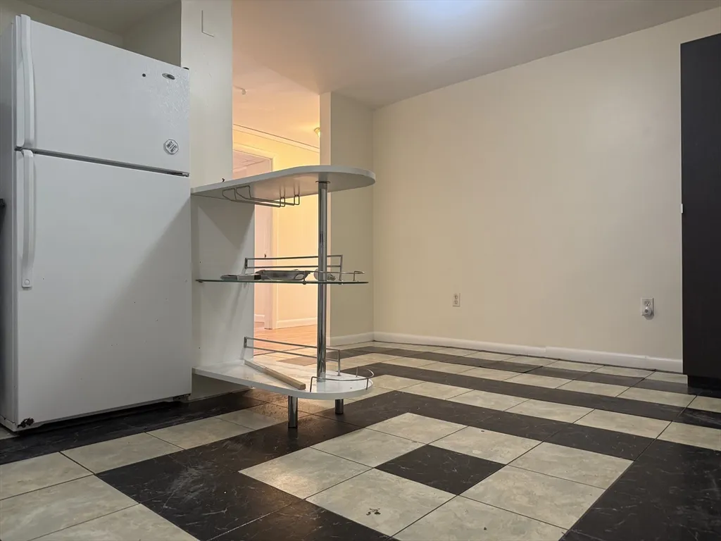 2 bed, 1 bath apartment for rent at 49 Inman St Unit 49-B, Mid Cambridge — photo 4 of 14