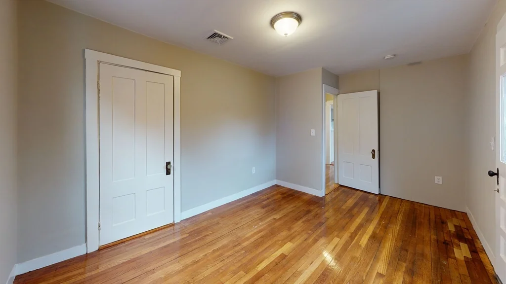 3 bed, 2 bath apartment for rent at 49 Jamaica St Unit 2, Jamaica Plain — photo 2 of 7