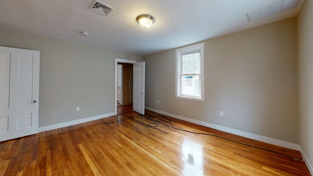 3 bed, 2 bath apartment for rent at 49 Jamaica St Unit 2, Jamaica Plain — photo 4 of 7