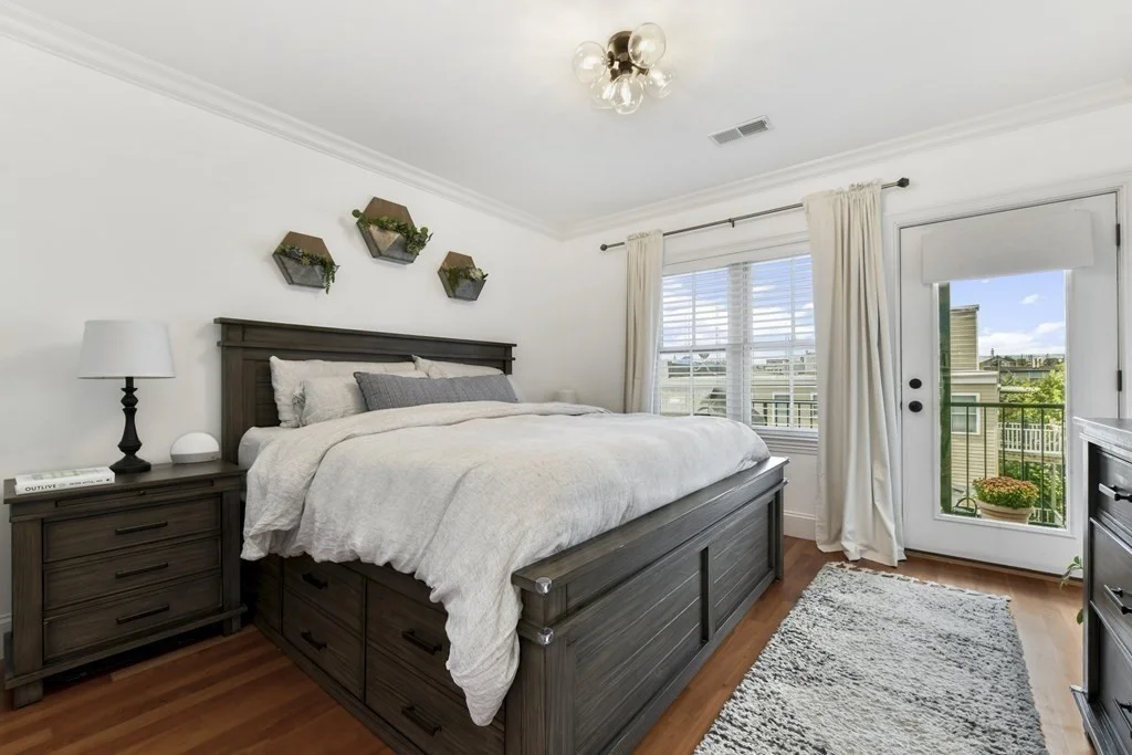2 bed, 2 bath apartment for rent at 49 L St Unit 5, Boston — photo 12 of 22