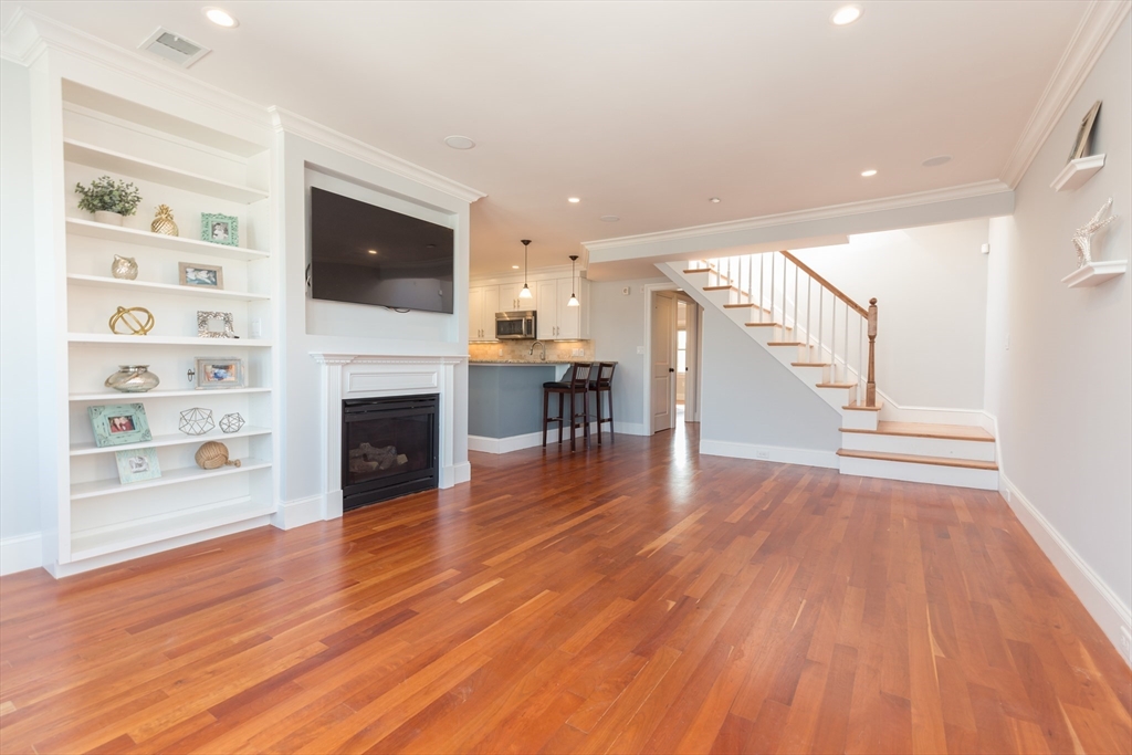 2 bed, 2 bath apartment for rent at 49 L St Unit 8, South Boston