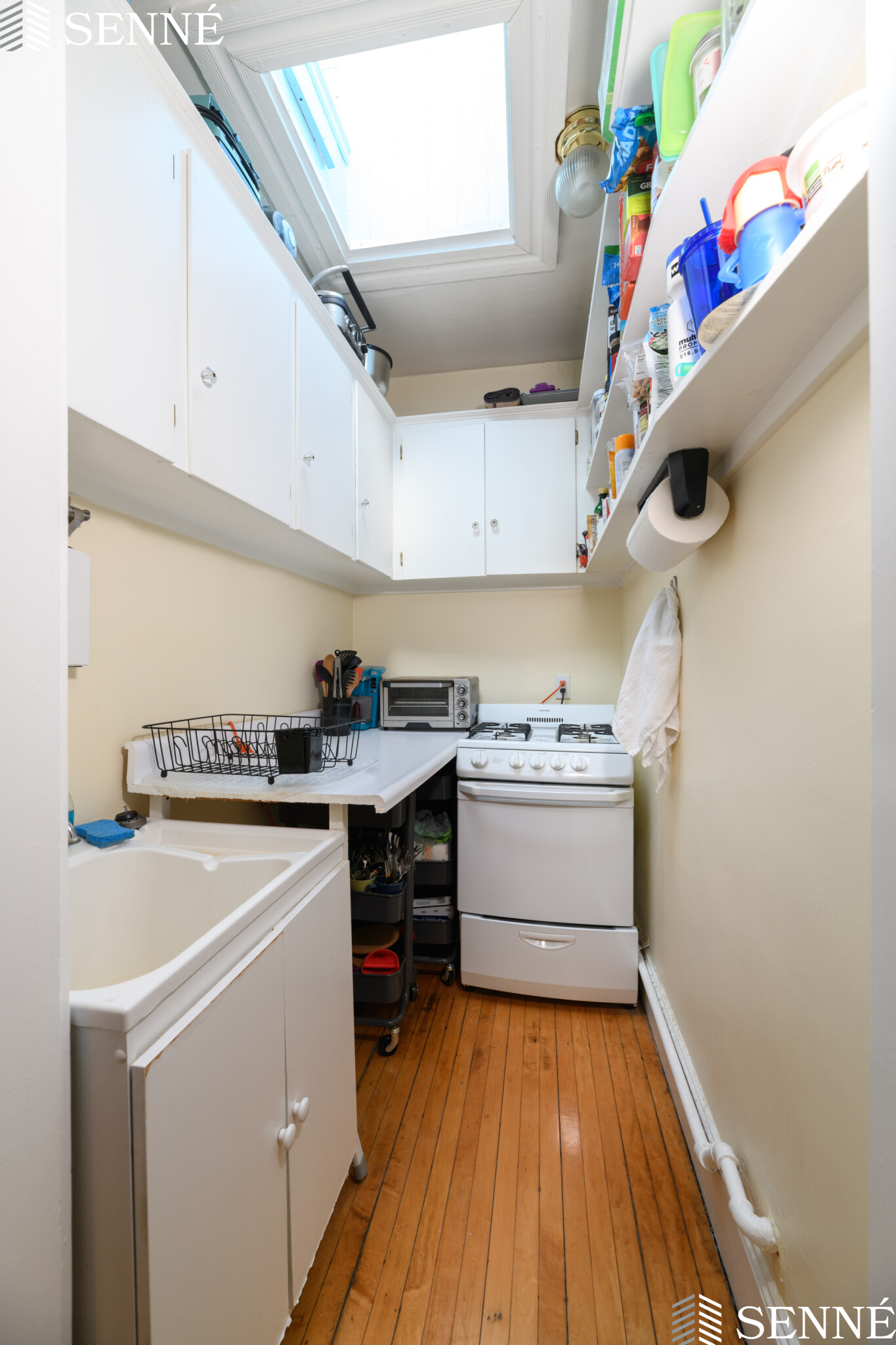 1 bed, 1 bath apartment for rent at 49 Laurel St Unit 5, Ward Two — photo 5 of 6