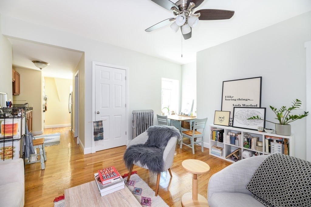 1 bed, 1 bath apartment for rent at 49 Laurel St Unit 6, Ward Two — photo 5 of 9