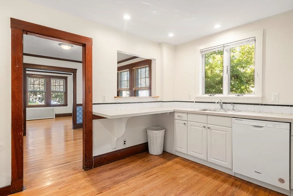 2 bed, 1 bath apartment for rent at 49 Lawn St Unit 1, Strawberry Hill — photo 11 of 24