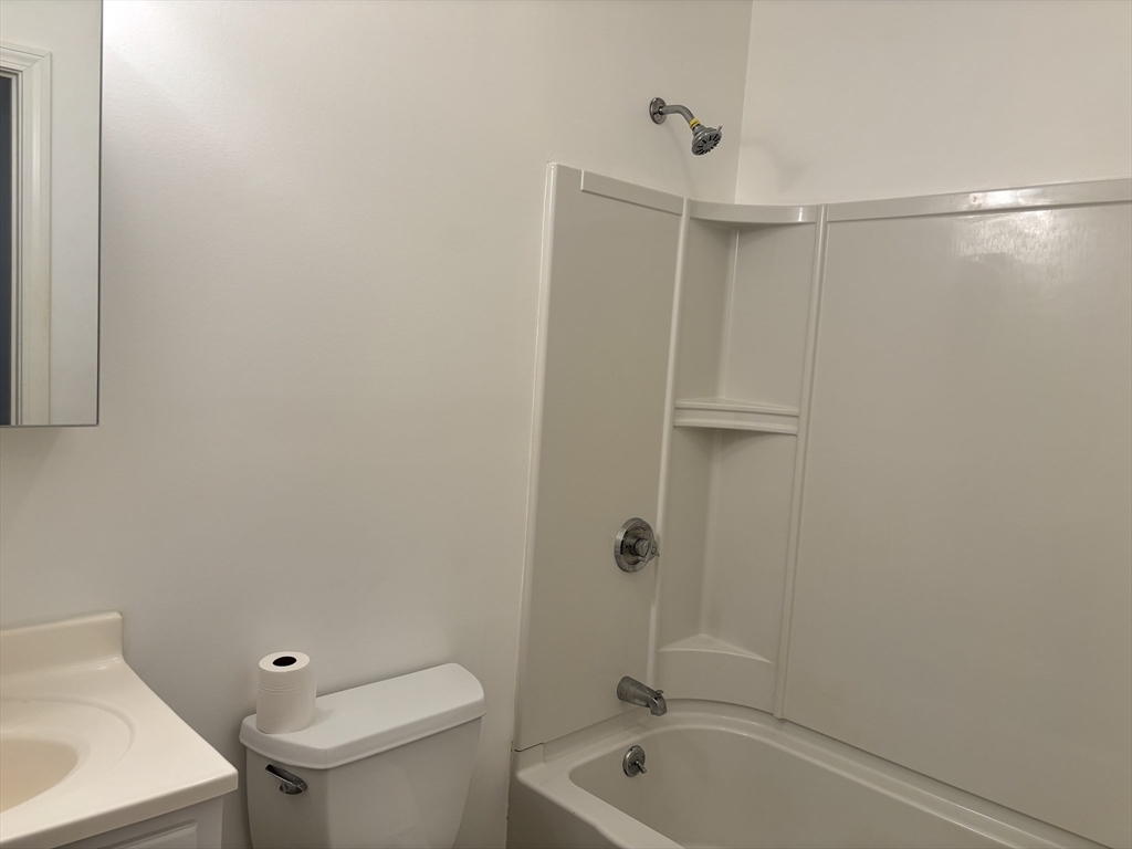 1 bed, 1 bath apartment for rent at 49 Leonard Rd Unit 49, Boxborough — photo 15 of 32