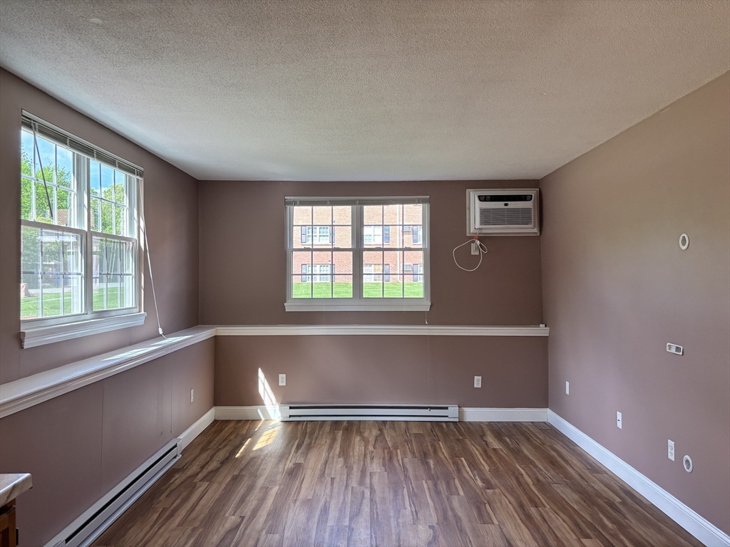 1 bed, 1 bath apartment for rent at 49 Leonard Rd Unit 49, Boxborough — photo 2 of 32
