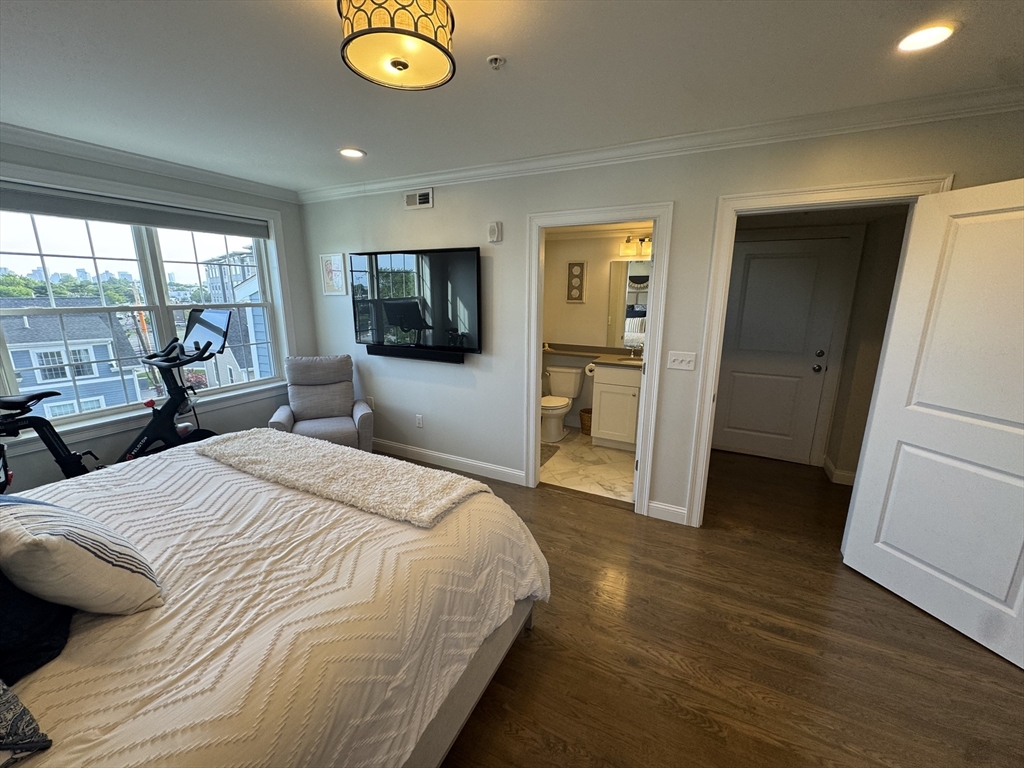 2 bed, 2 bath apartment for rent at 49 Leyden St Unit 5, East Boston — photo 19 of 25
