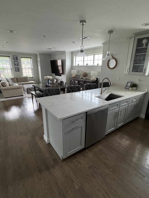 2 bed, 2 bath apartment for rent at 49 Leyden St Unit 5, East Boston