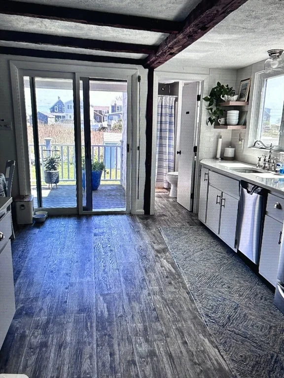 3 bed, 1 bath apartment for rent at 49 Lighthouse Rd, Sand Hills — photo 10 of 15