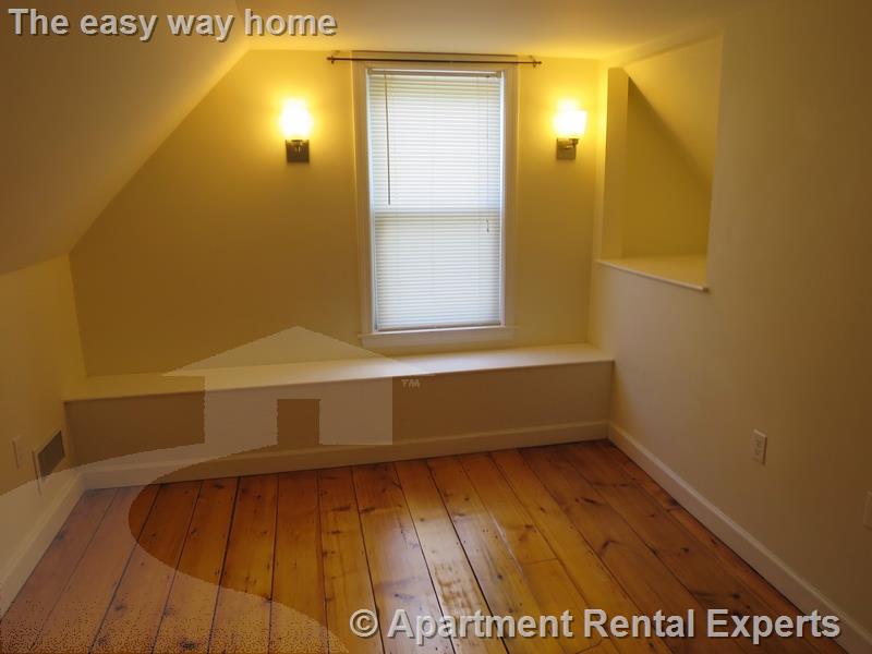4 bed, 2 bath apartment for rent at 49 Marion St Unit 2, Tufts — photo 19 of 22